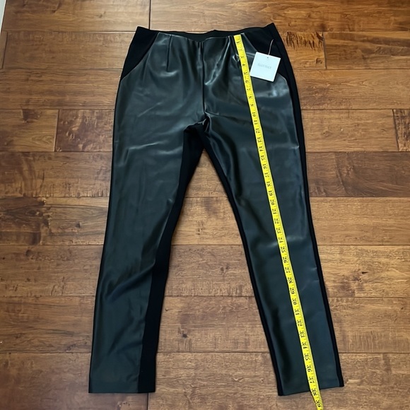 Ellen Tracy Vegan Faux Leather Pant - Picture 10 of 13